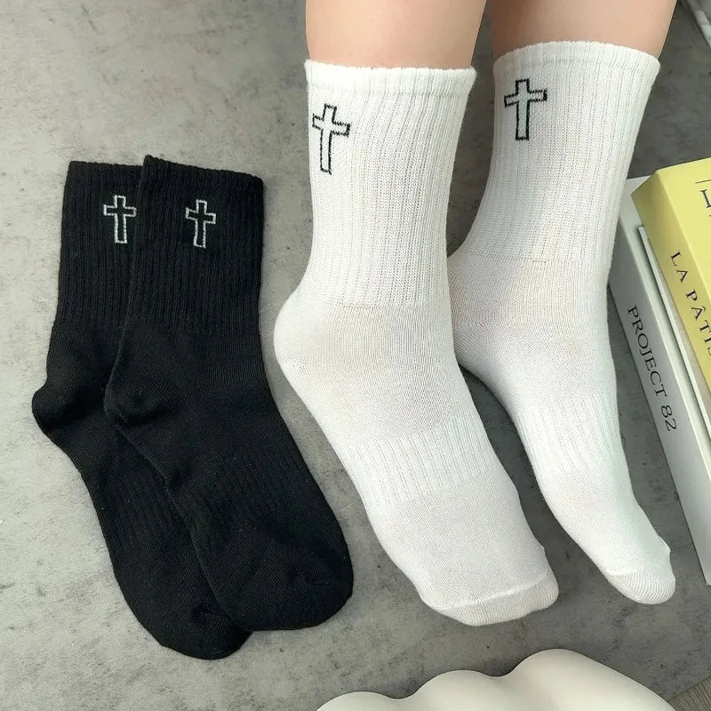 Men's Black and White Socks Spring and Summer Midsection Cross Embroidered Long Socks Teenage Trend Sweat Absorbing Socks