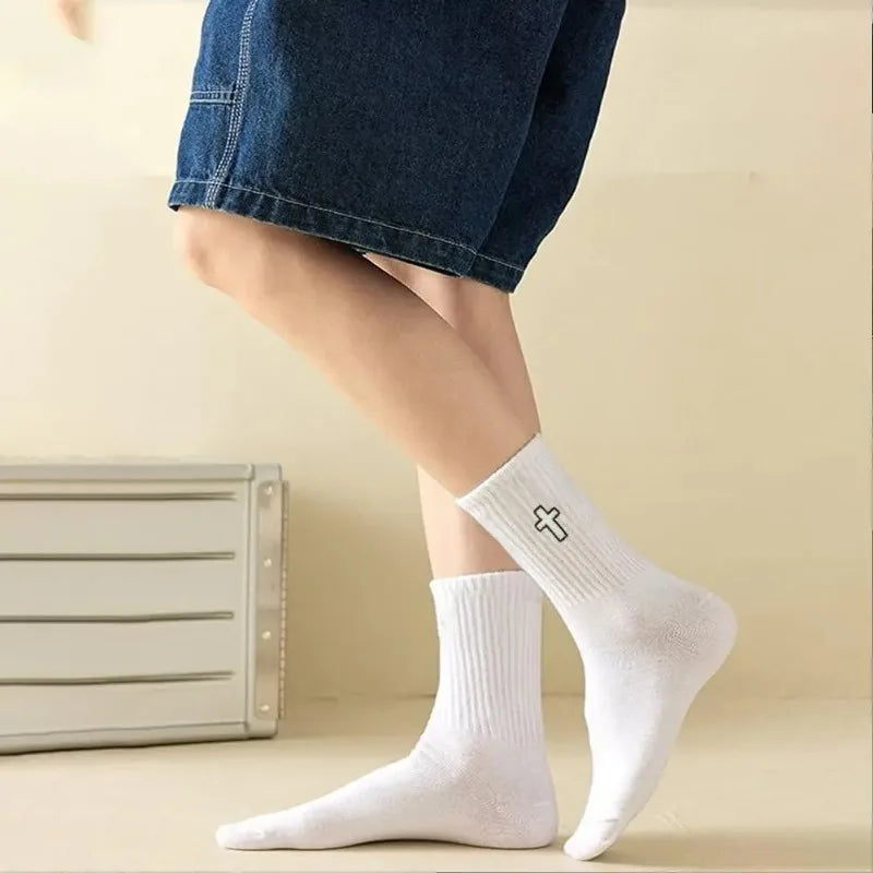Men's Black and White Socks Spring and Summer Midsection Cross Embroidered Long Socks Teenage Trend Sweat Absorbing Socks